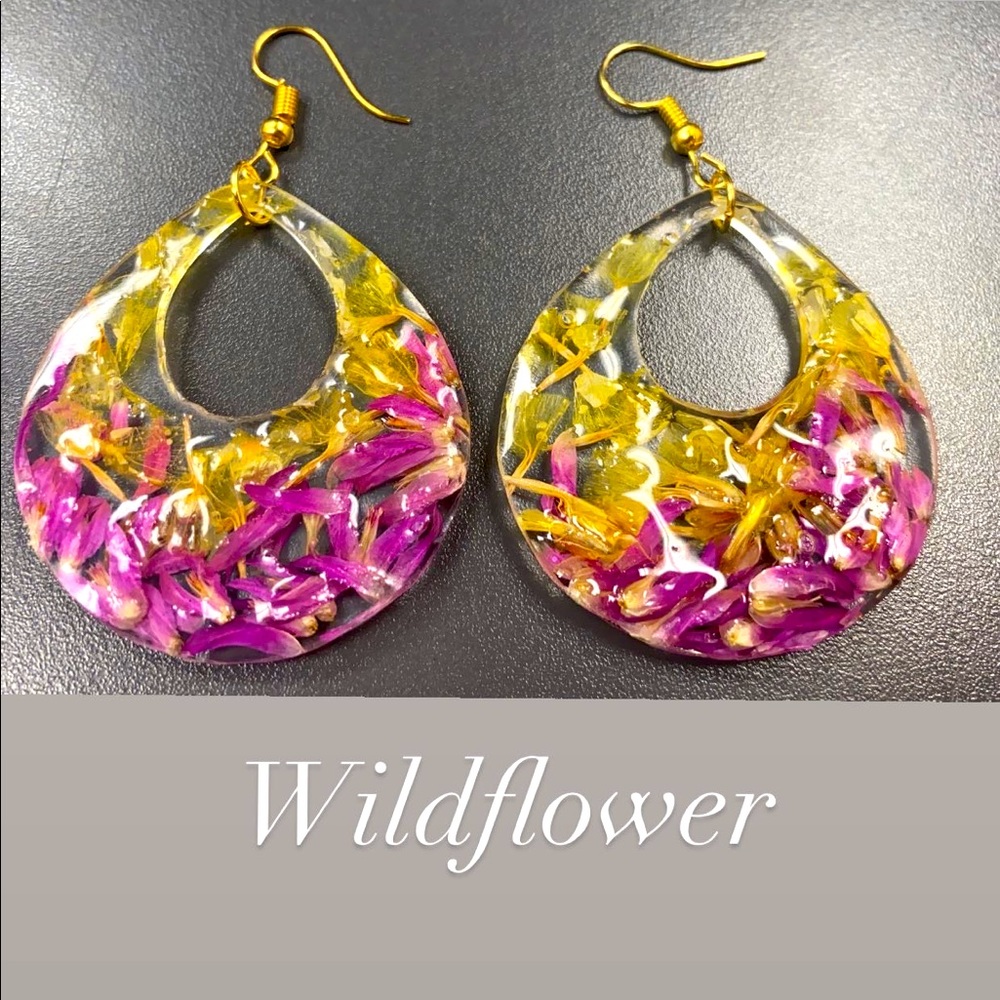 Resin hand crafted earrings wildflower